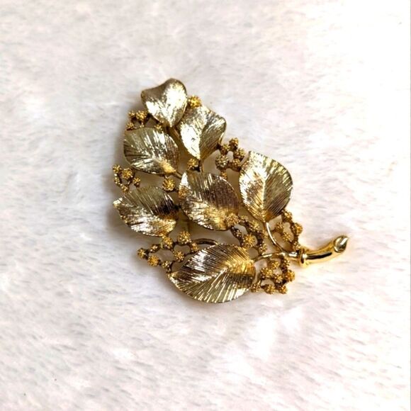 Vintage 1950's Signed Lisner Textured Leaf/Branch Brooche - Picture 8 of 12